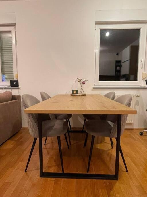 Mely Rose Apartment Ljubljana Ngoại thất bức ảnh